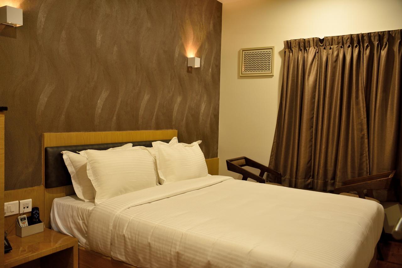 Hotel Laya Inn Ariyalur Екстериор снимка