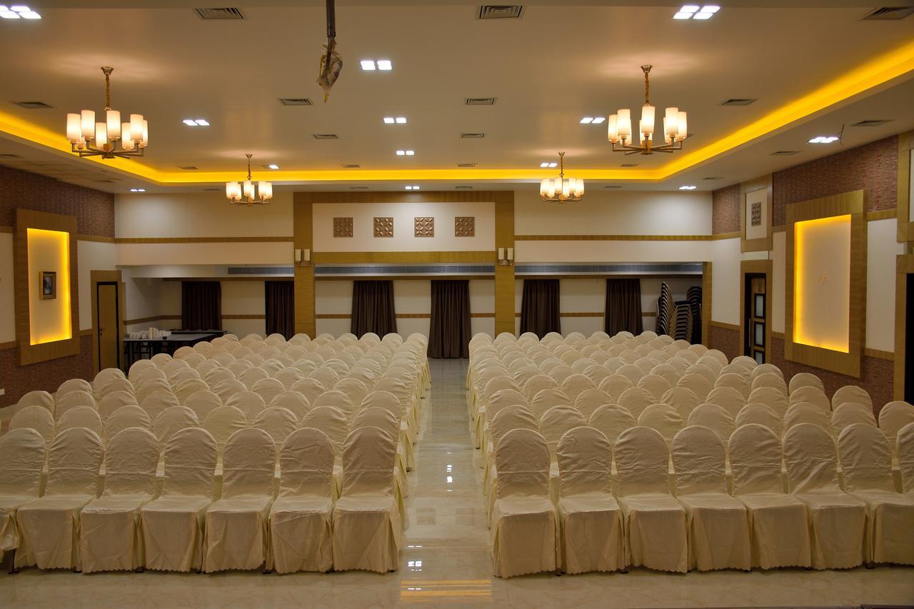 Hotel Laya Inn Ariyalur Екстериор снимка